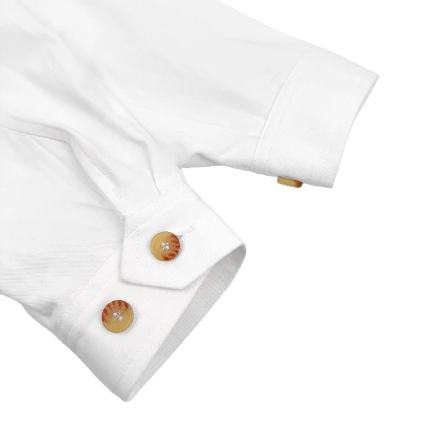P460 Exclusive supply] Ralph Lauren pony embroidered zipper jacket (white). The original version was purchased for 4,161 and developed. The fabric is made of custom clouded white twill cotton. It is soft, silky and comfortable against the skin. Dressed in pure white, it exudes an innate elegance. The exquisite indigo pony logo is embellished. It is highly recognizable. It has an atmosphere of freedom and vitality. A symphony of pure and smart colors. Reconstruct the classic with a neat silhouette. Define modern relaxation with versatile genes, using imported machine embroidery technology. Use advanced computer control systems and precision mechanical components to achieve iconic pony embroidery operations. High precision. The lines are smooth and delicate. The template machine opens the bag. The preset template guides the position, shape and size of the bag. The accuracy ensures the quality of the bag opening effect. The hem is made in one go using a three-needle waist stretching machine. The special needle position and feeding mechanism of the machine are used to sew the elastic band and the fabric together in the same process. The three-needle design is more solid. It can distribute pressure evenly, ensure that the elastic band and the fabric are closely attached, and the fabric has been washed carefully to have a better hand feel and texture, not easy to deform, not easy to shrink, not easy to fade, and maintain long-term beauty. Size:S/M/L/XL